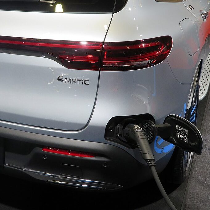 cheapest electric car battery replacement cost uk mercedes